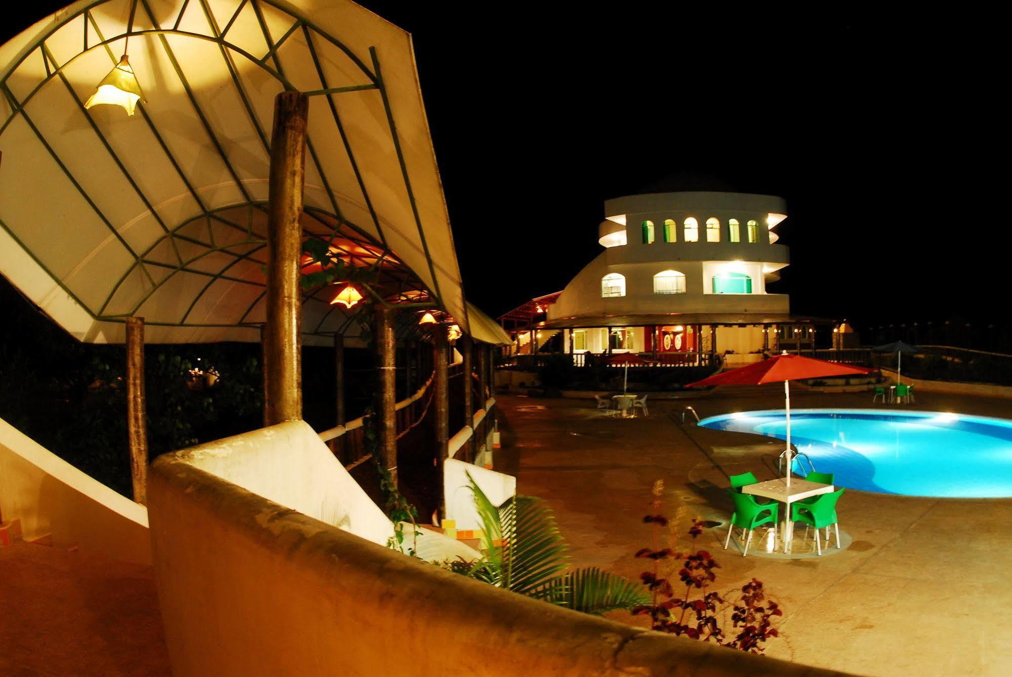 Hacienda Rio Blanco Hotel San Miguel de los Bancos Exterior photo